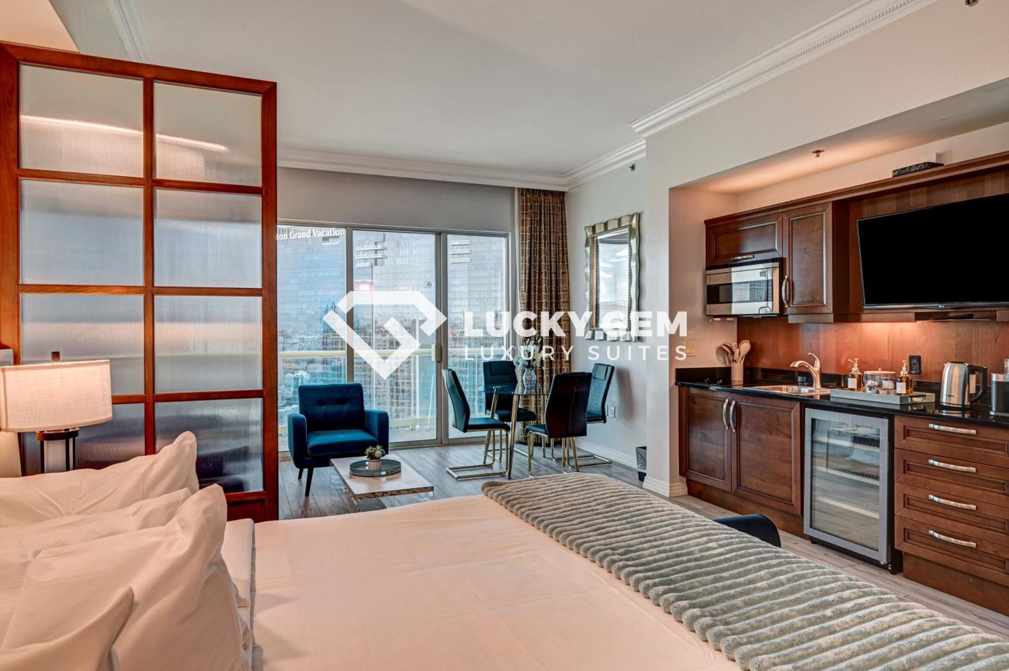 Lucky Gem Penthouse & Luxury Suites At Signature Resort, Balcony Strip View 3505 ลาสเวกัส ภายนอก รูปภาพ