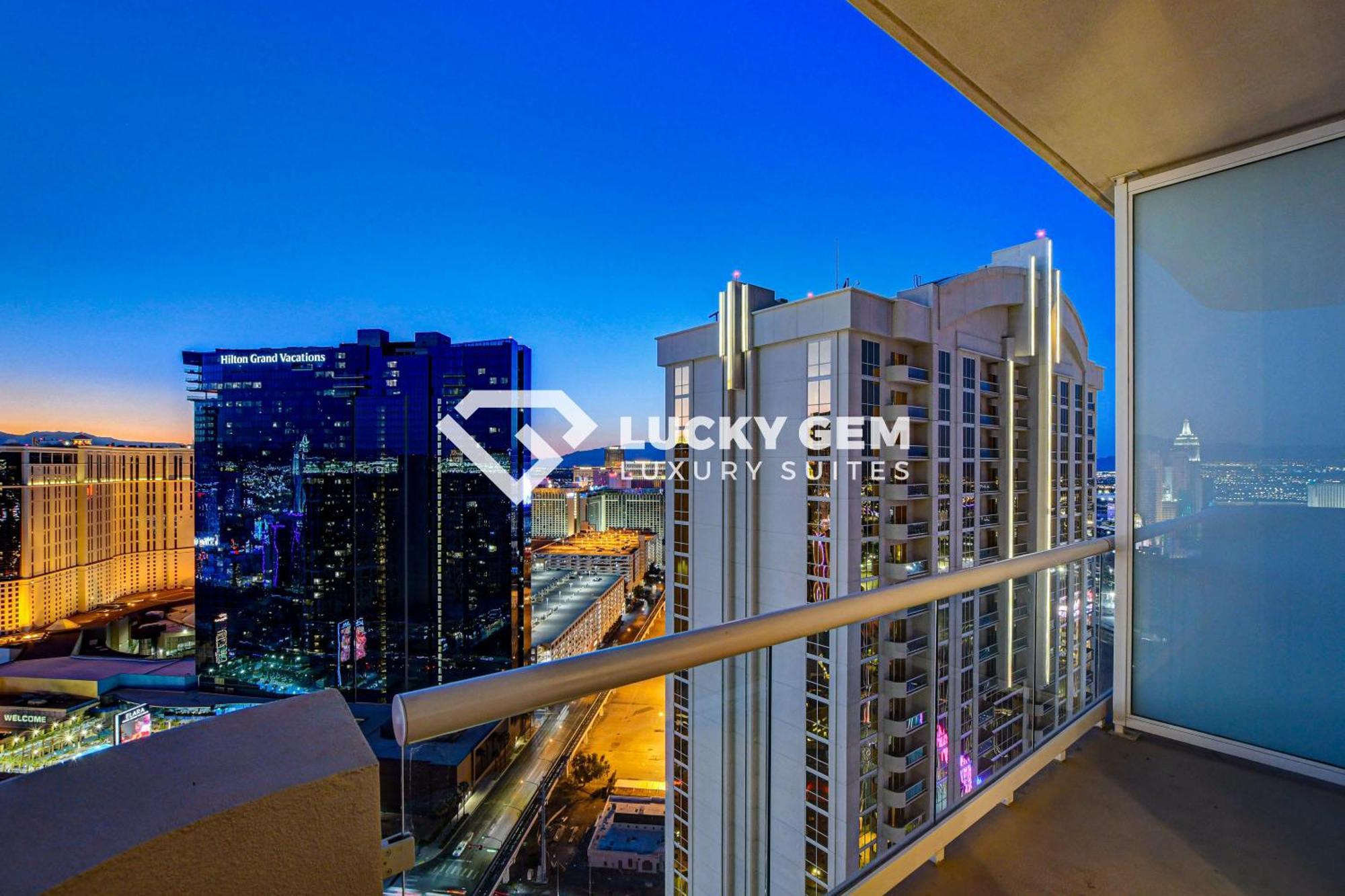 Lucky Gem Penthouse & Luxury Suites At Signature Resort, Balcony Strip View 3505 ลาสเวกัส ภายนอก รูปภาพ